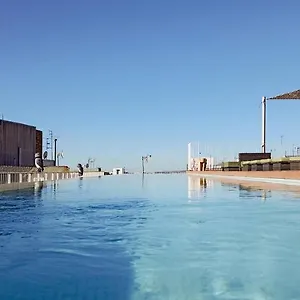 Orangine 4*, L'Hospitalet de Llobregat Spania